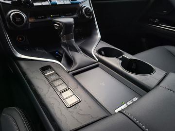 Car image 21