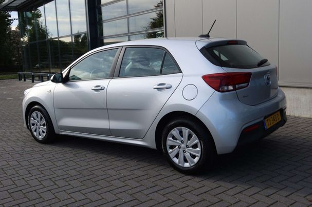 Kia Rio 1.0 T-GDi 100 73 kW image number 3