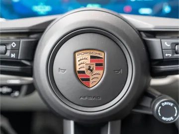 Car image 42