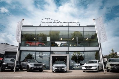Car image 25