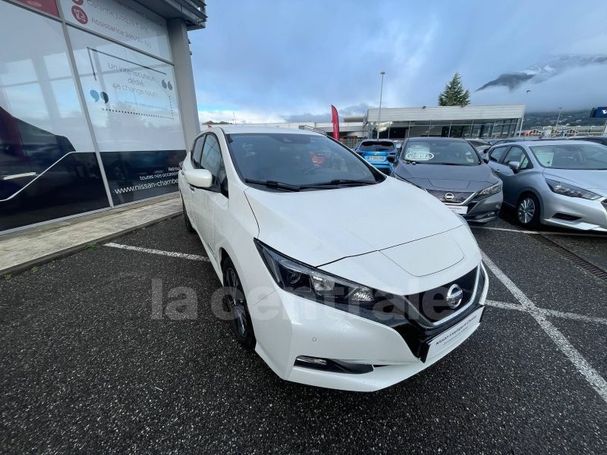 Nissan Leaf 40 kWh N-Connecta 110 kW image number 2