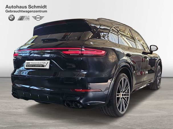 Porsche Cayenne Turbo 404 kW image number 2