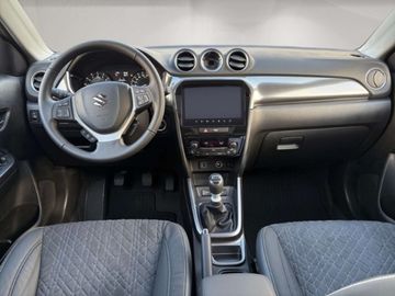 Car image 12