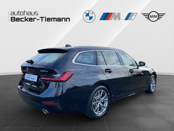 BMW 330 Touring Sport Line 185 kW image number 6