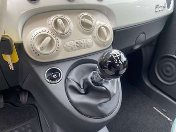 Car image 30