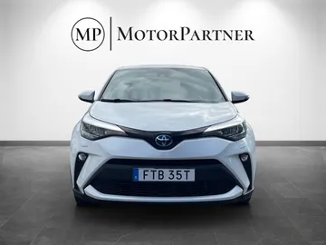 Car image 3