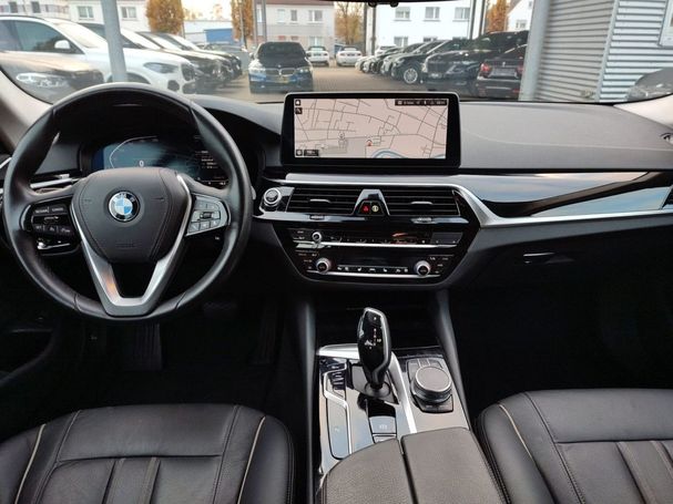 BMW 520d Touring 140 kW image number 10