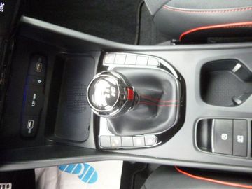 Car image 25