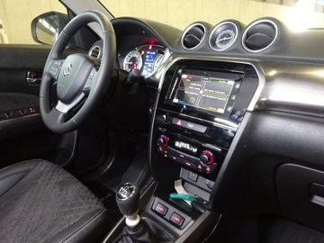 Car image 11