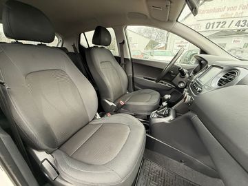 Car image 31