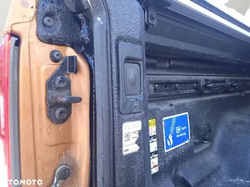 Car image 36