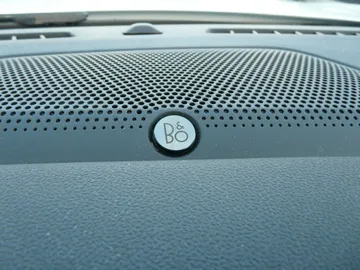 Car image 35