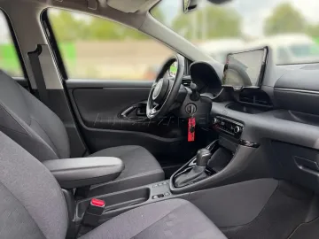 Car image 21