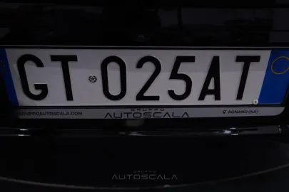 Car image 30