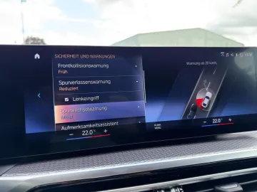 Car image 40