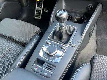 Car image 37