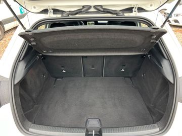 Car image 37