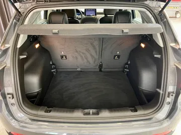 Car image 33