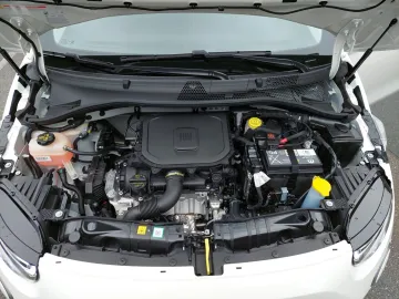 Car image 19