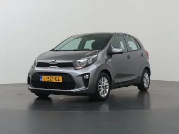 Car image 35