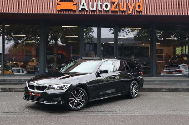 BMW 330 Touring xDrive 185 kW image number 1