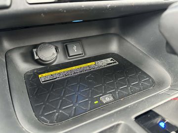 Car image 37