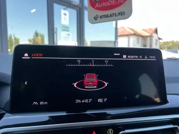 Car image 40