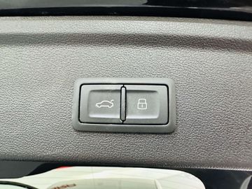 Car image 36