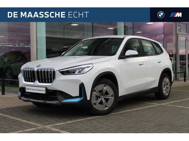 BMW iX1 xDrive30 230 kW image number 1