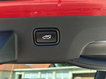 Car image 40