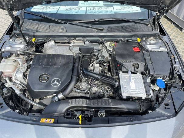 Mercedes-Benz A 180 100 kW image number 13