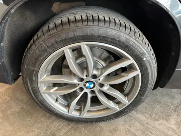 Car image 49
