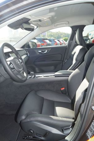 Volvo V60 B4 Plus 145 kW image number 6