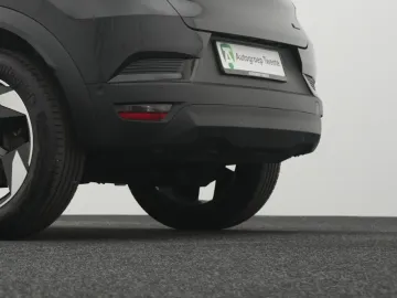 Car image 47