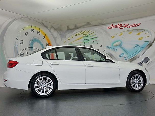 BMW 320i 135 kW image number 3