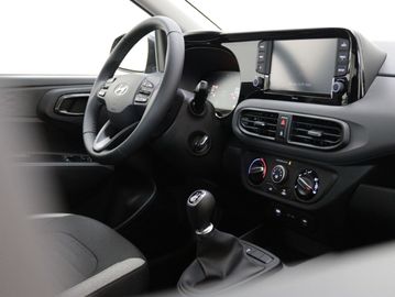 Car image 31