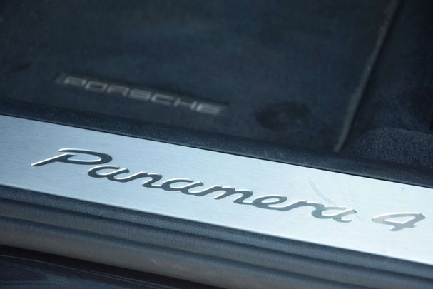 Porsche Panamera 4 E-Hybrid 340 kW image number 26