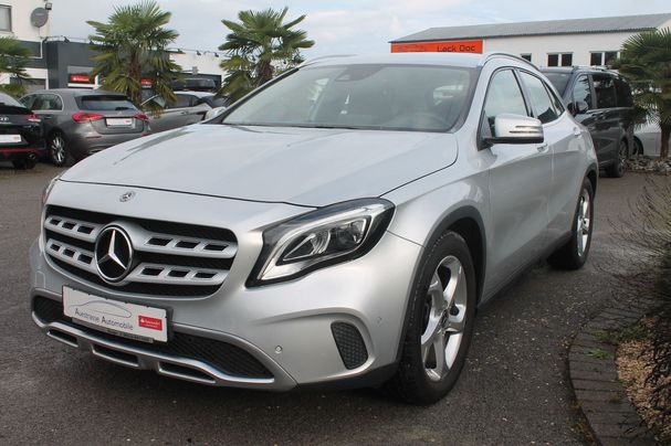 Mercedes-Benz GLA 180 115 kW image number 1