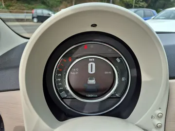 Car image 23