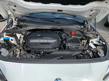 Car image 36