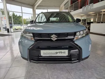 Car image 4