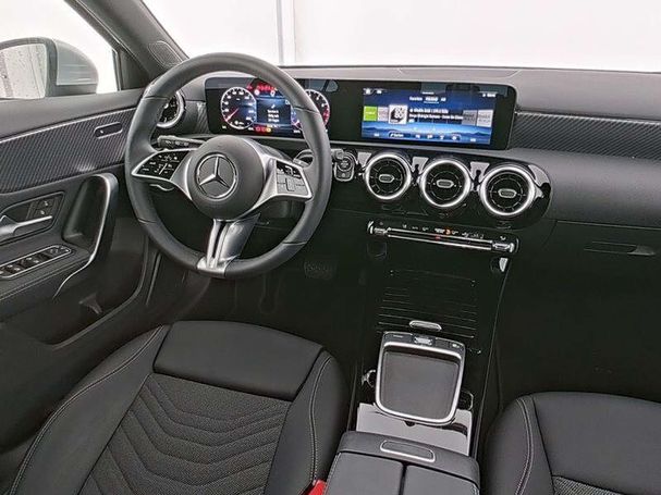 Mercedes-Benz A 180 100 kW image number 3