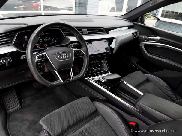 Audi e-tron 55 quattro 300 kW image number 9