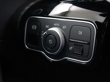 Car image 37