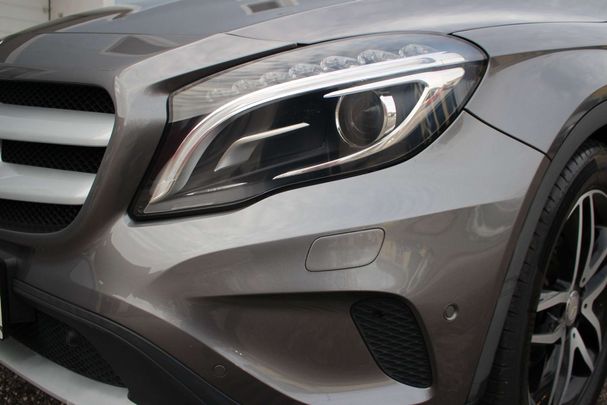 Mercedes-Benz GLA 200 d 100 kW image number 21