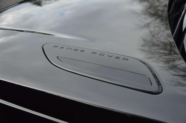 Land Rover Range Rover Velar P400e 297 kW image number 11