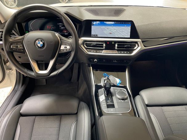 BMW 320d Sport Line 140 kW image number 9