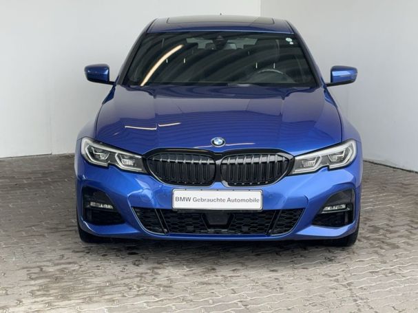 BMW 330e M Sport 215 kW image number 2