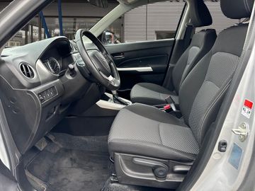 Car image 12