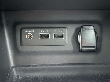 Car image 31